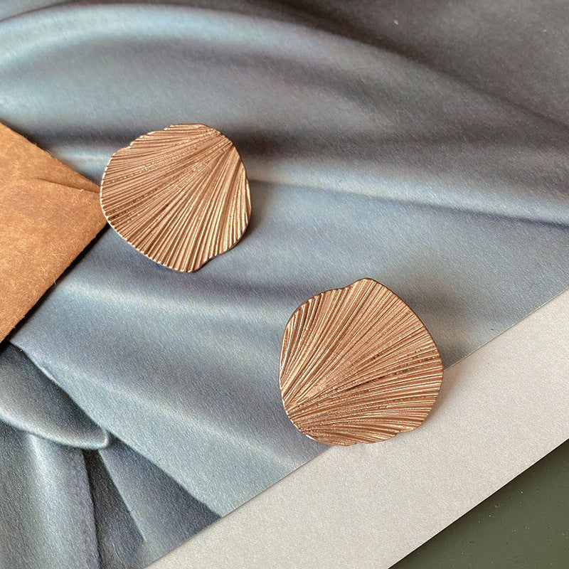 Manteau de tranchée décoratif à écailles creuses à bouton métallique
