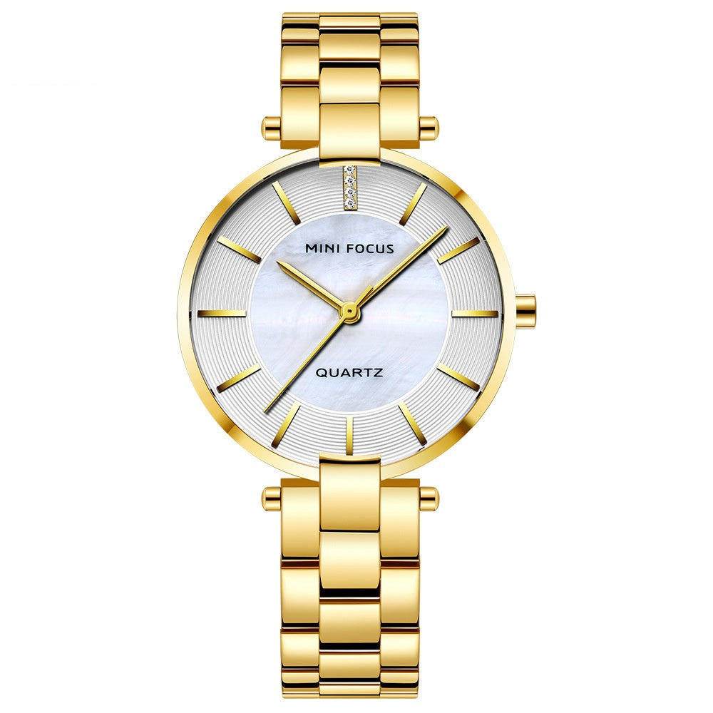 Femmes Casual Quartz Montre simple et élégant bracelet en acier inoxydable