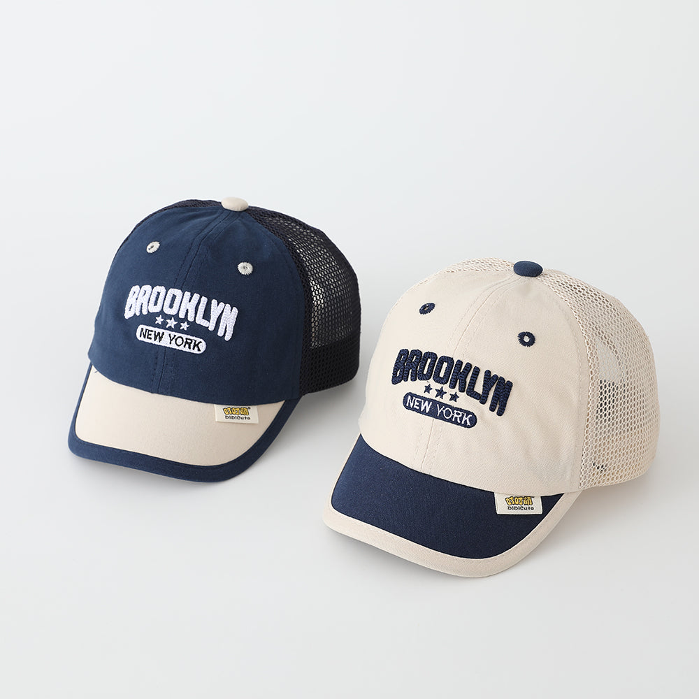 Été Garçons et filles Colorful Mesh Respirant Lettre délicate Broderie Casquette de baseball Wit