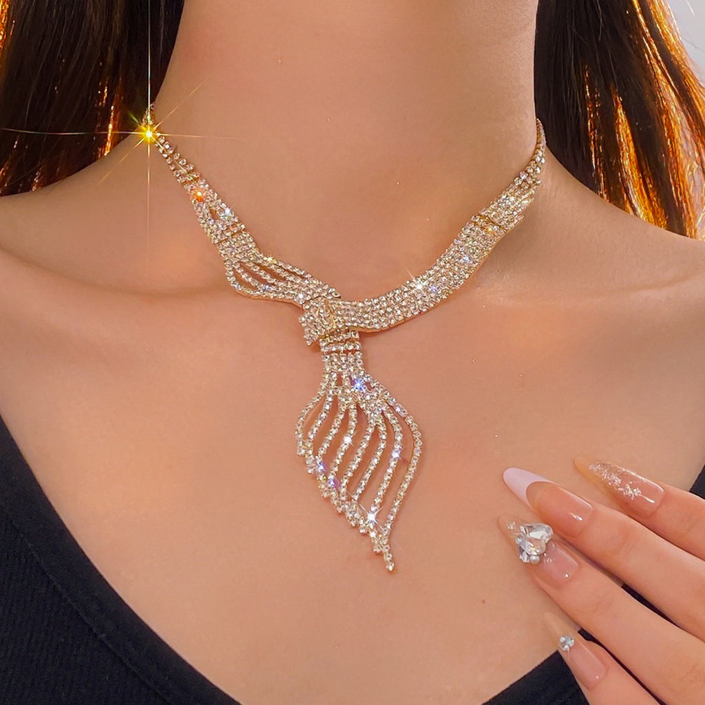 Haute qualité Chaîne de clavicule Mode Grandeur Personnalité Bijoux costume