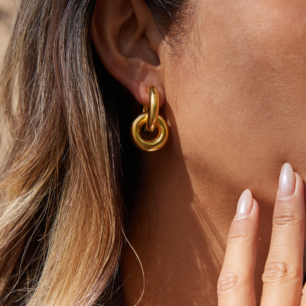 Boucles d'oreilles en acier inoxydable à boucles doubles Léger Luxe et haut de gamme