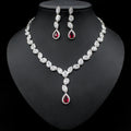 Couleur Zircon Collier Boucles d'oreilles Chaîne de clavicule Robe de mariage de luxe noble femme Trois p