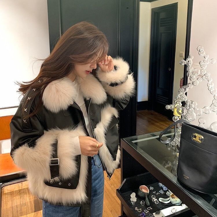Manteau en cuir de fourrure de renard sensé