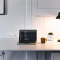 UK Wall Outlet Dual Wall Plug Socket Duplex 2.1A Chargeur mural USB avec éclairage de commutateur de prise I