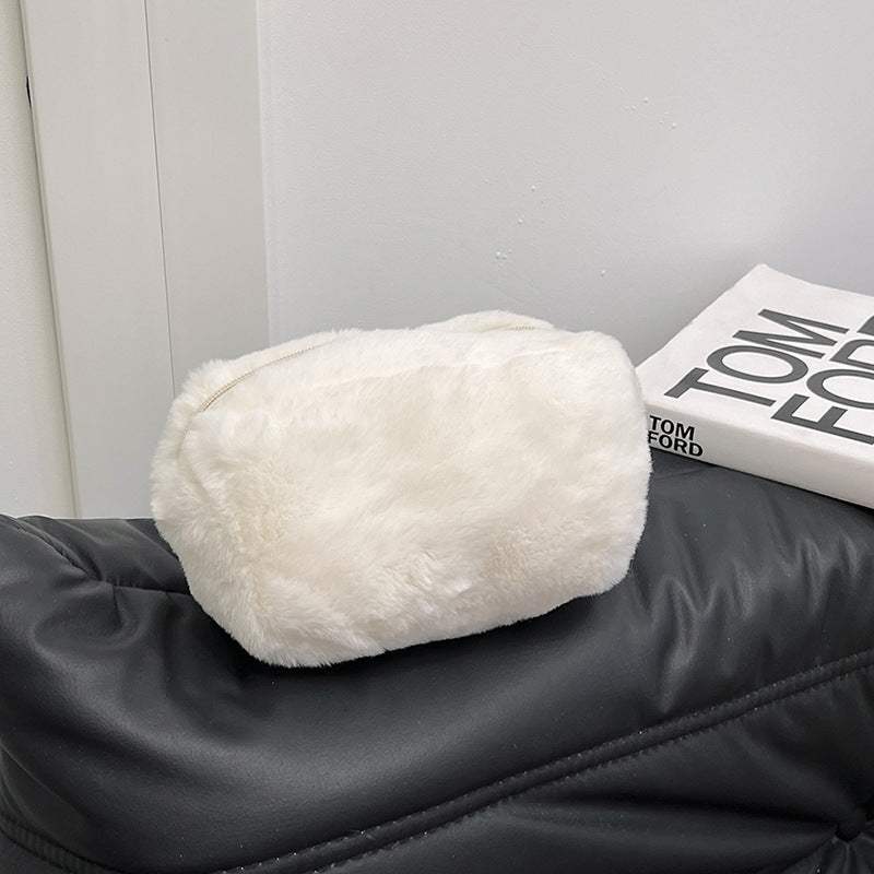 Sac de maquillage en peluche souple et moelleux pour les filles