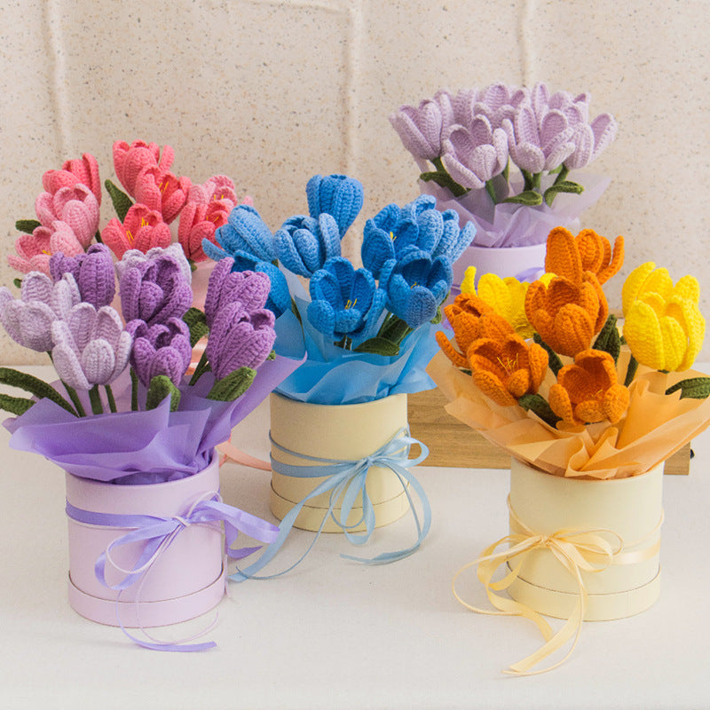 Seau de tulipe tricoté à la main