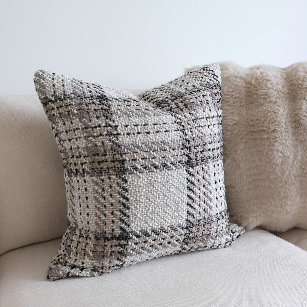 Coussin de plie à rayures enroulées