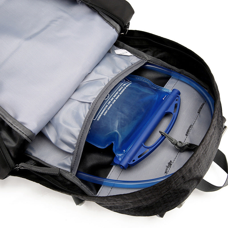 Randonnée en plein air Sac à dos de randonnée Nylon Imperméable Grande Capacité Multifonction Bracket