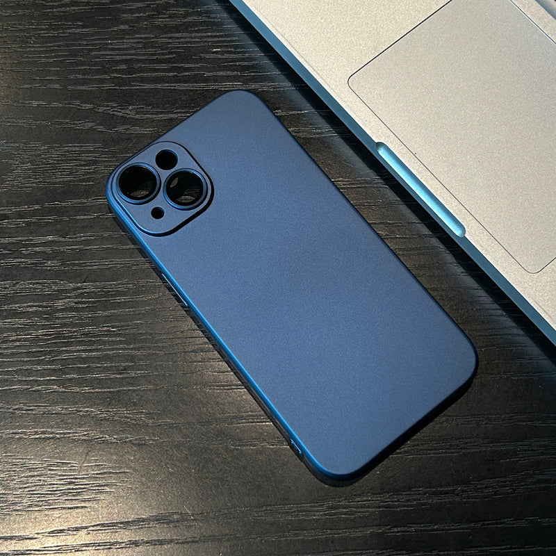 Boîtier magnétique de téléphone mobile abrasif sans glissement en silicone avec objectif