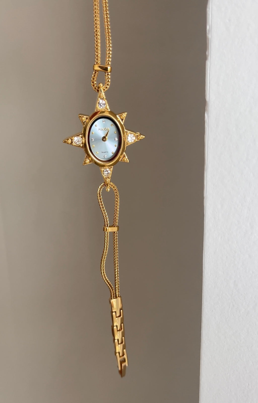 Montre d'art rétro étoile octagonale