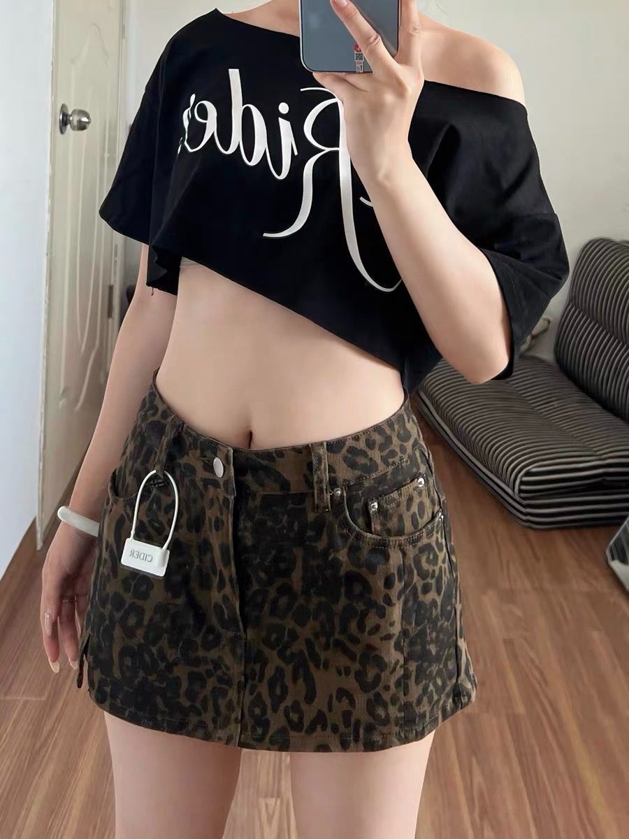 Leopard-print Femmes shorts de jupe d'été avec un style de carrosserie fente