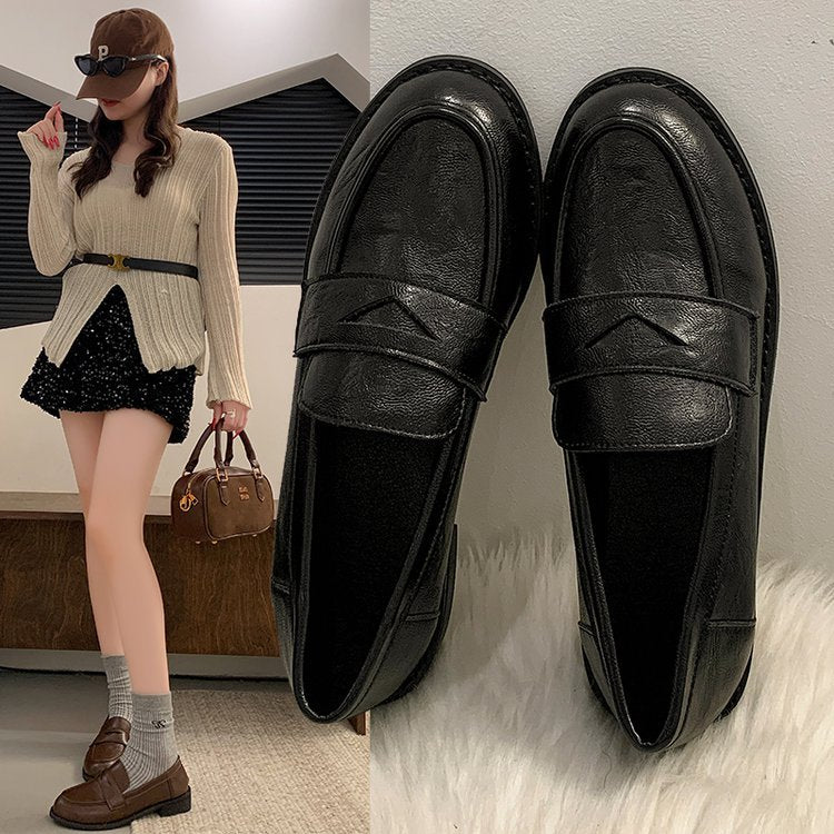 Mocassins plats en cuir doux noir pour femmes