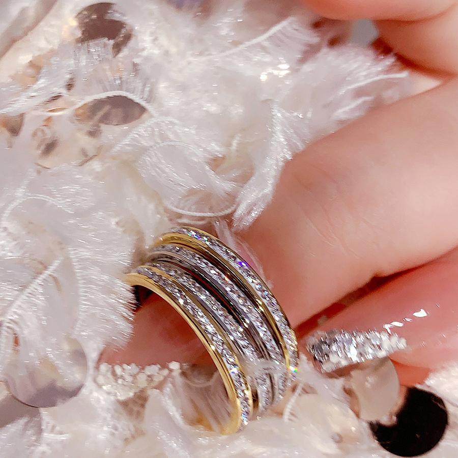 Titanium Steel Baby's Breath Star Row Diamond Ring Femme Mode Tempérament Bijoux Tous