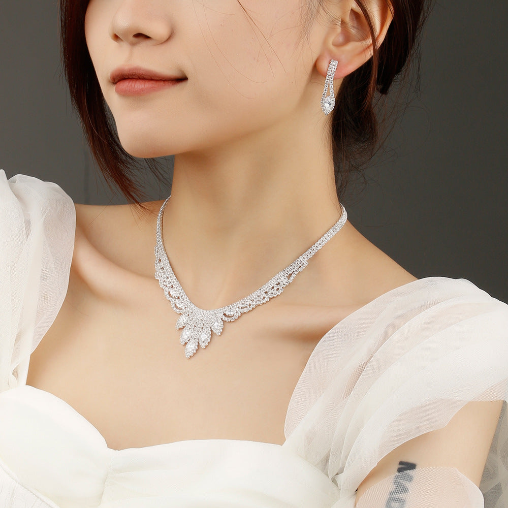 Collier fleur de Zircon haut de gamme
