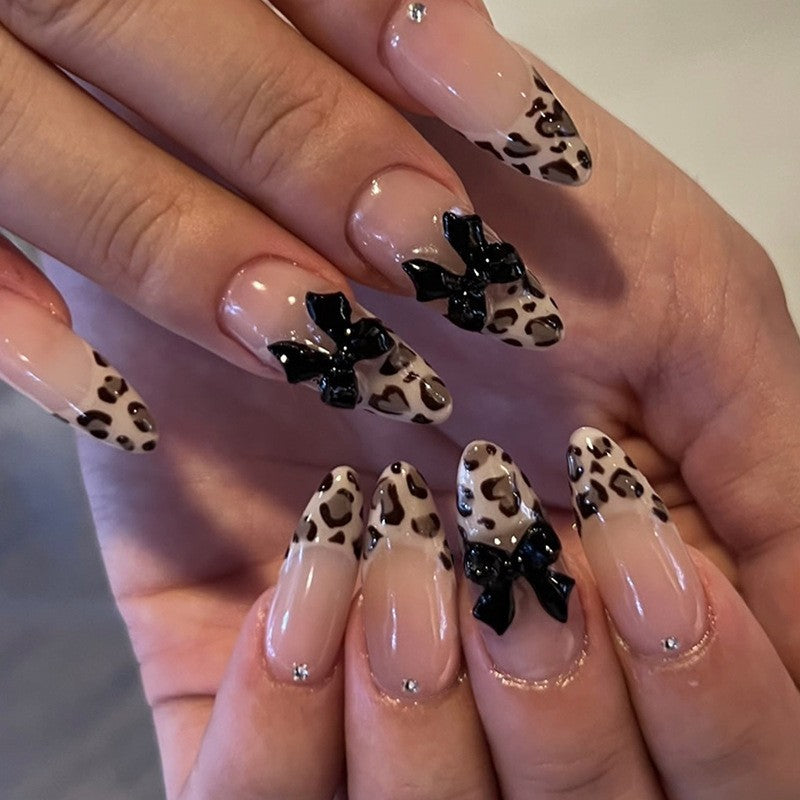 Portable courte Leopard-print Contraste couleur Bow Fake Nails Tip-style