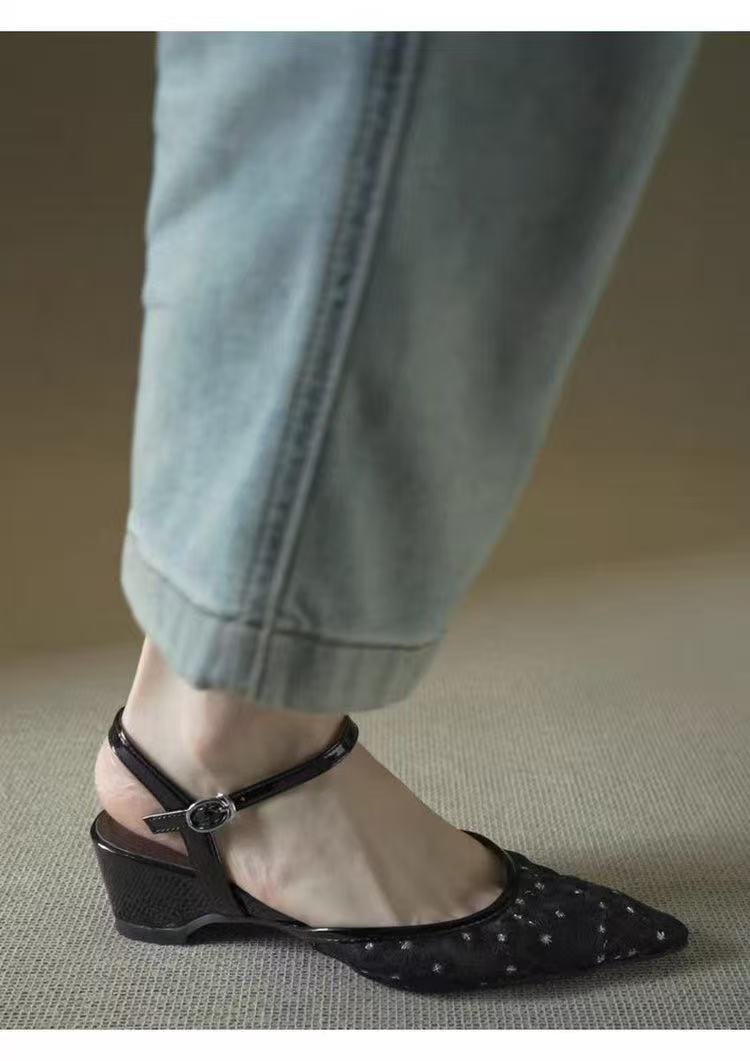Sandales de broderie française pour femmes Daisy Mesh aux pieds fermés