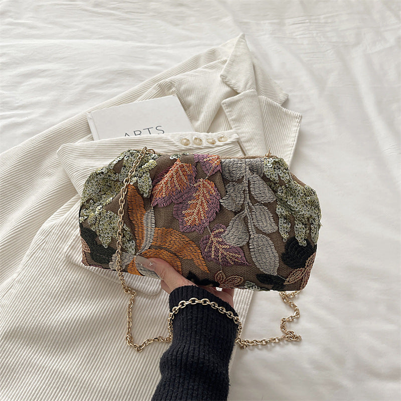 Sac à embrayage de mode brodé chaîne