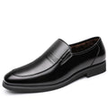Chaussures en cuir slip-on marron pour hommes