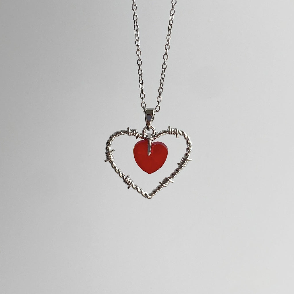Collier de coeur rouge pour les femmes