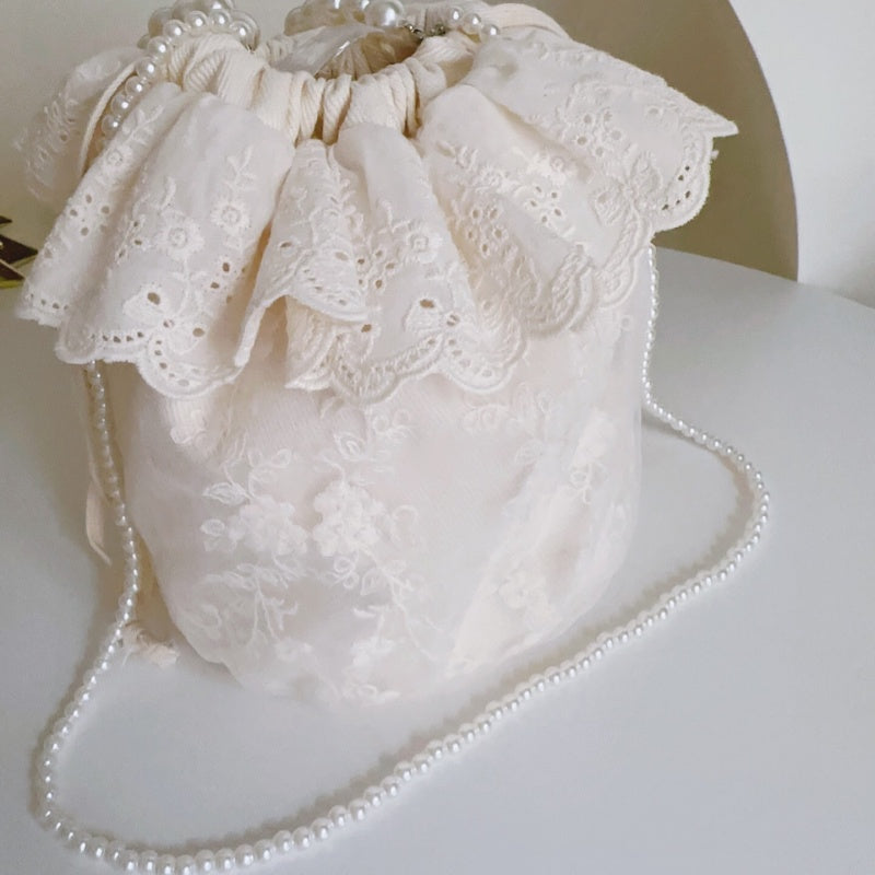Dentelle avec sac à épaules en seau à chaîne perlée
