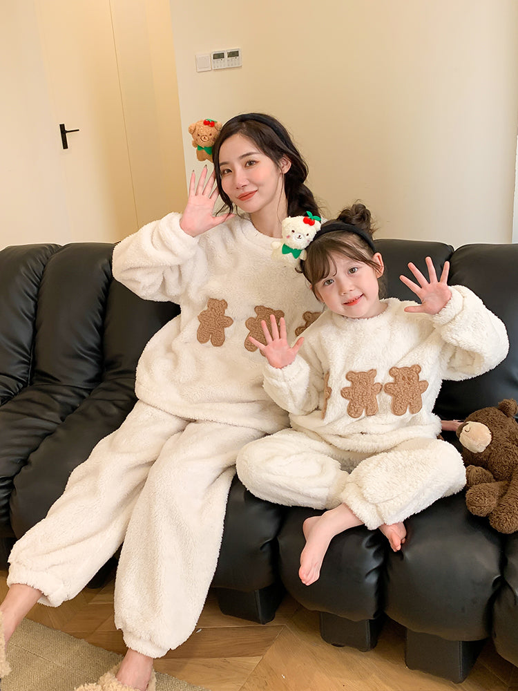 Vêtements parent-enfant Mode Coral d'hiver Velvet Maison Porter Pajama costume