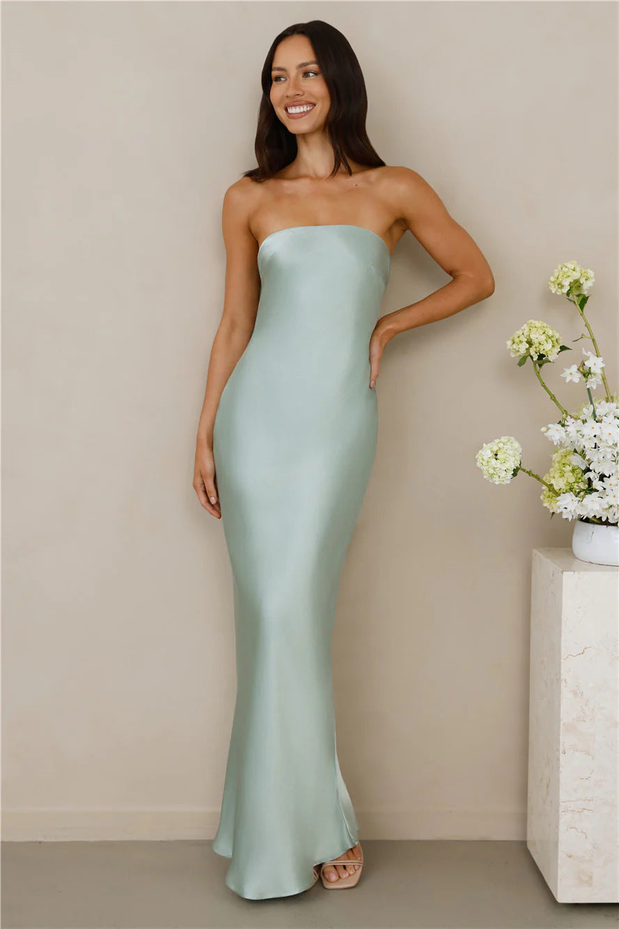 Women's sleeveless long dress without lace