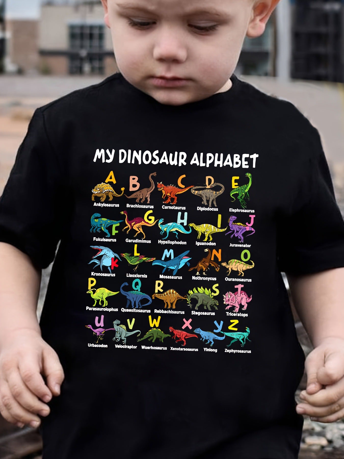 Garçons Fashionable à manches courtes Casual Top avec une impression à thème dinosaure de 26 lettres