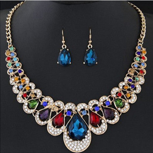 Collier collier boucle d'oreille ensemble
