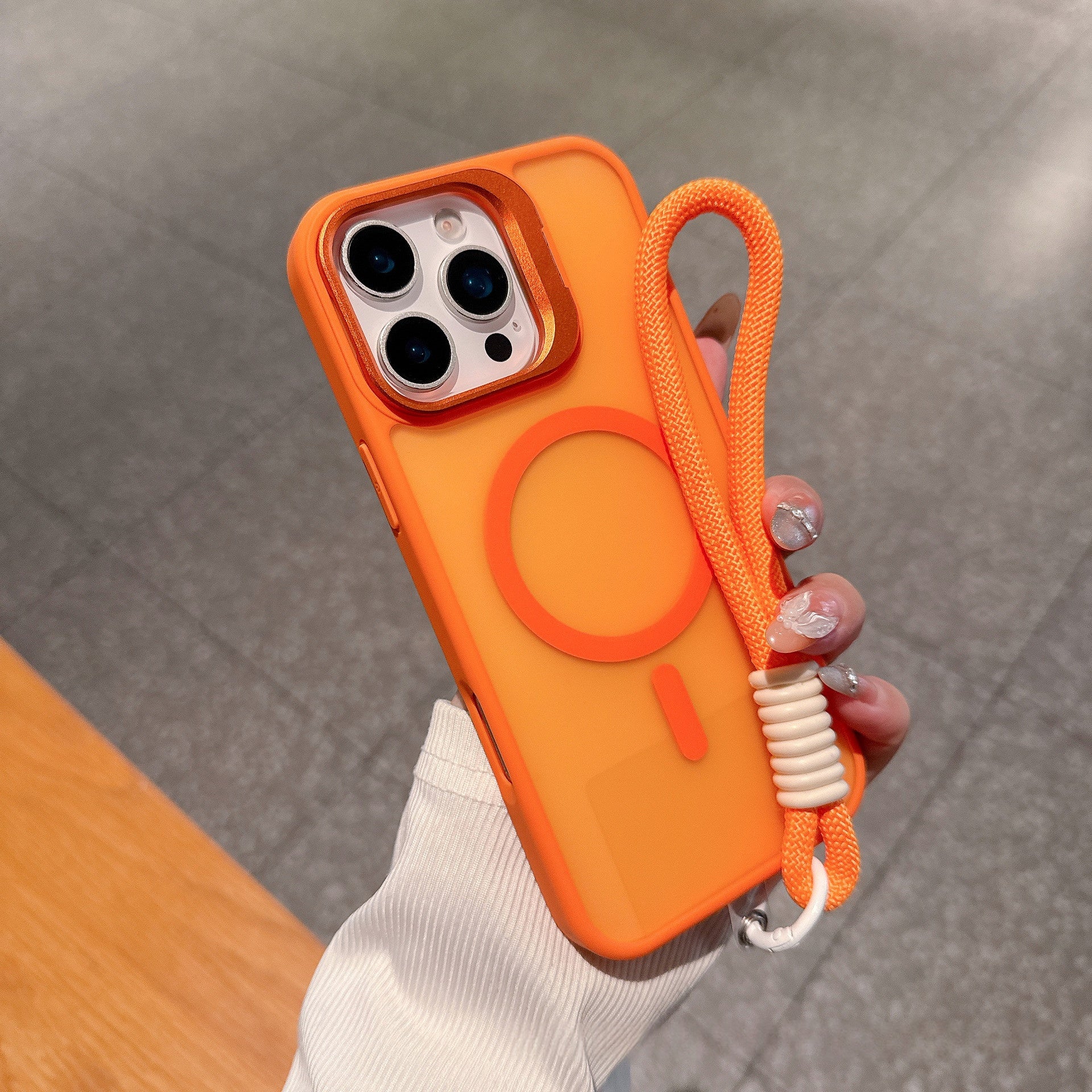Boîtier de téléphone magnétique à monture de lentilles