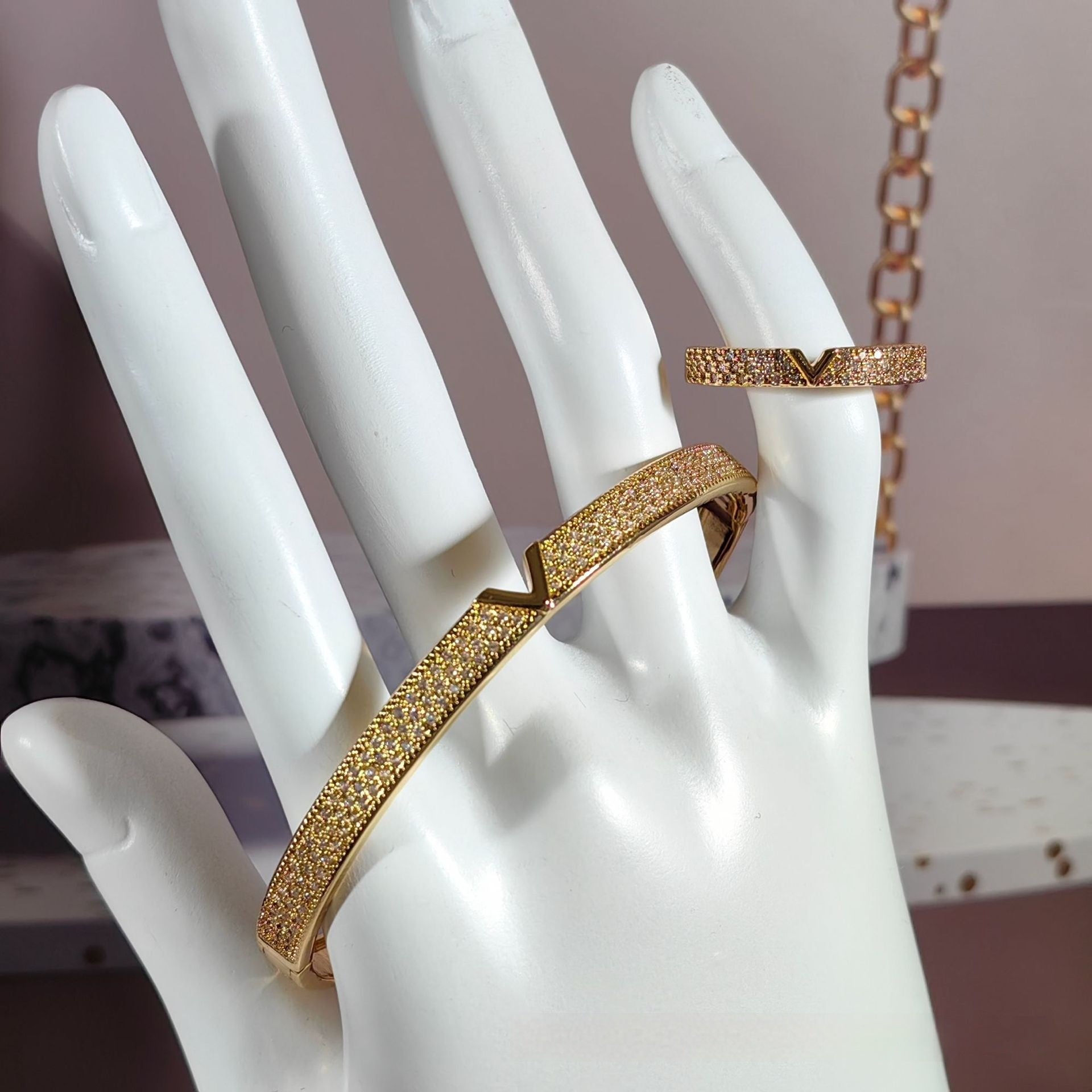 Bracelet en V 18K véritable or plaqué bague