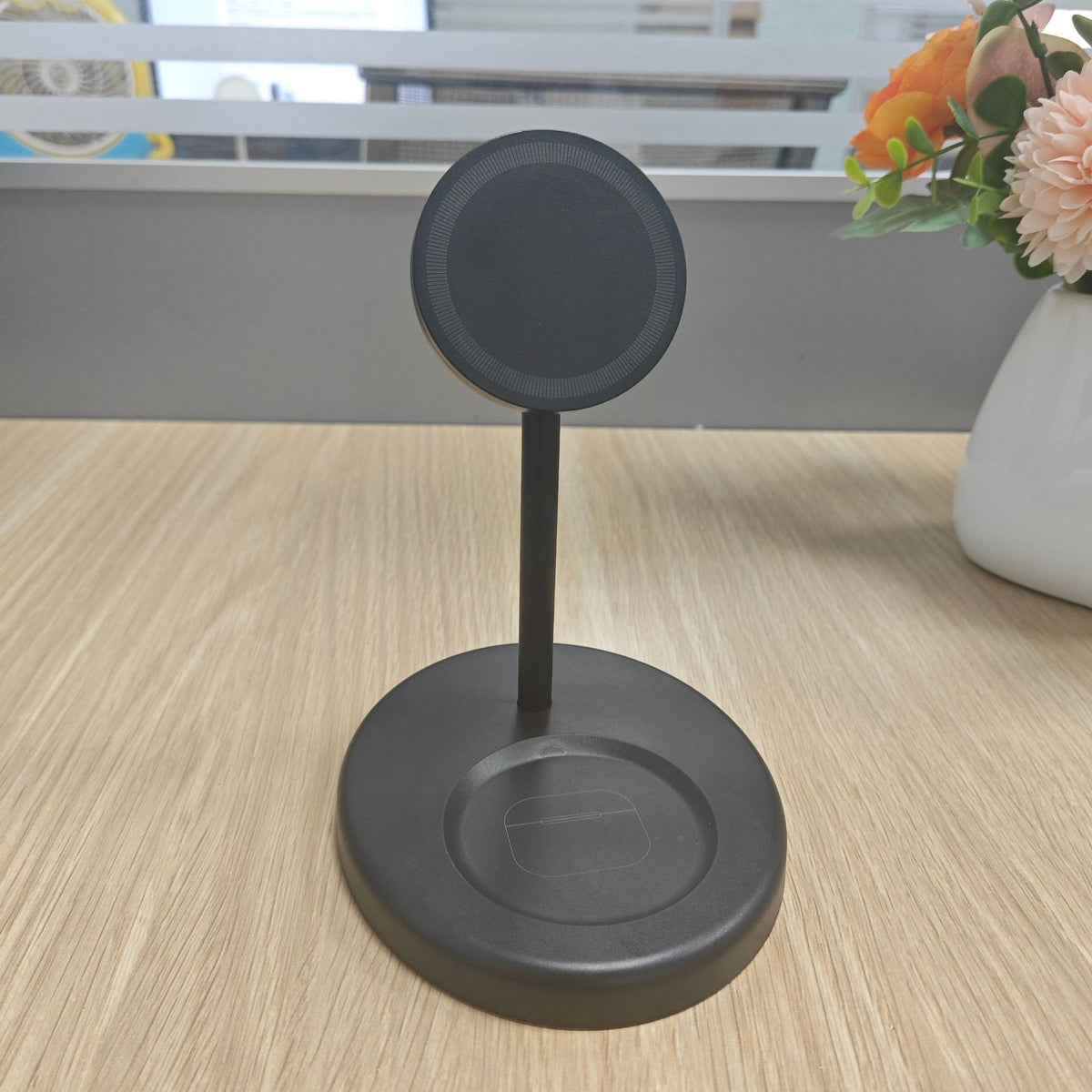 Three-in-one rotating wireless charger