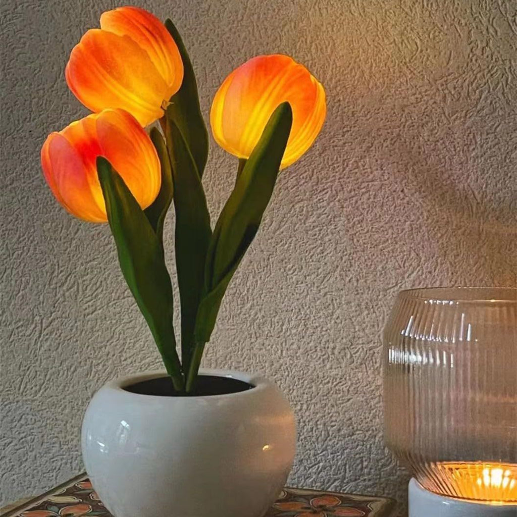 LED Simulated Tulip Night Light String pour les vases