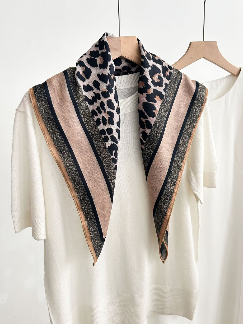 Echarpe de soie haut de gamme vintage pour femmes