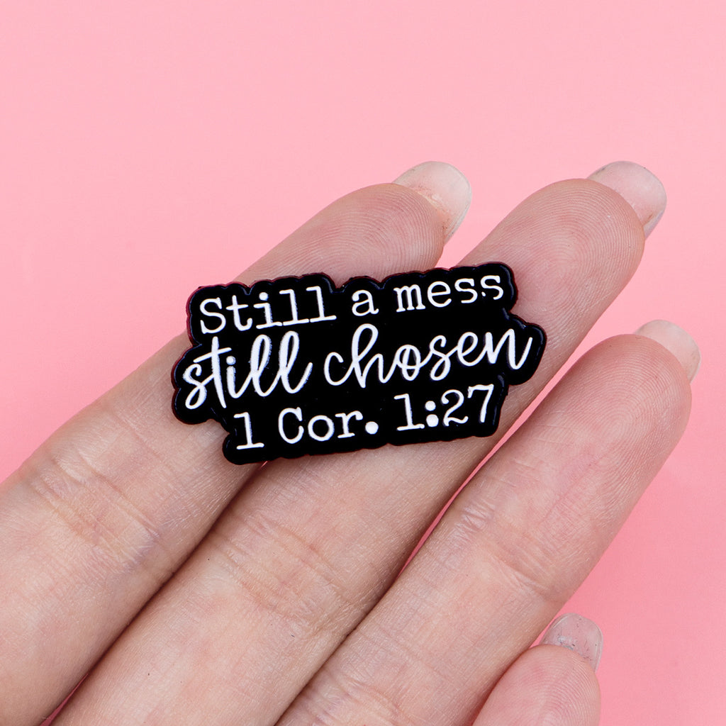 Broche de lettre anglaise mode et créative