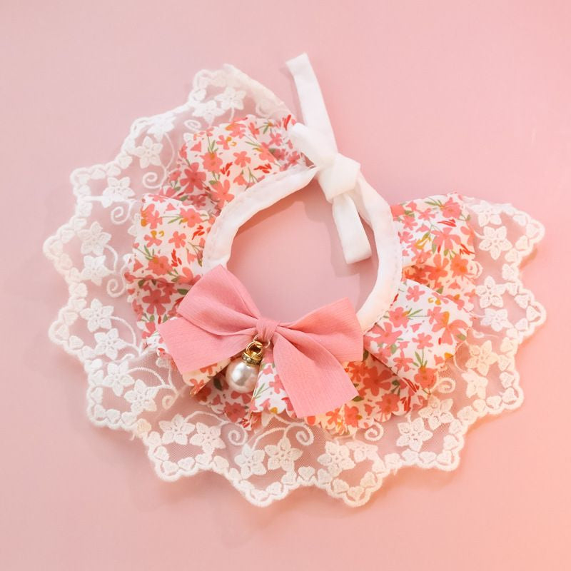Chats Innocent Series Bib de chien en dentelle