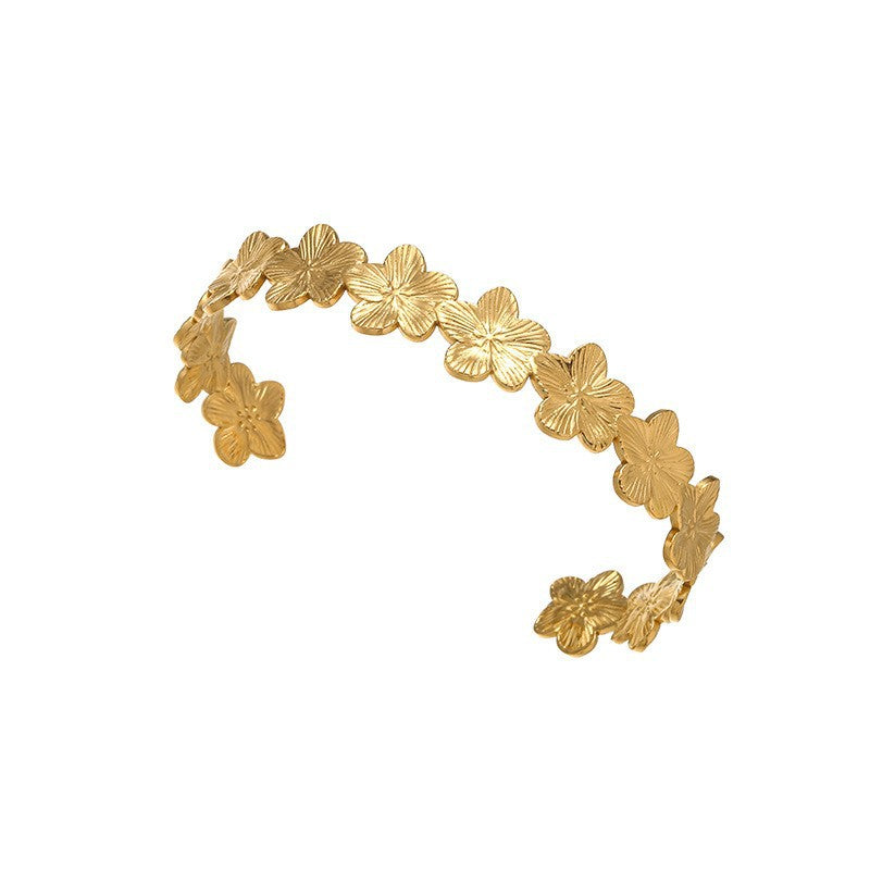 European And American Geometric Minimalist Cool Style Titanium Bracelet en acier avec coeur A