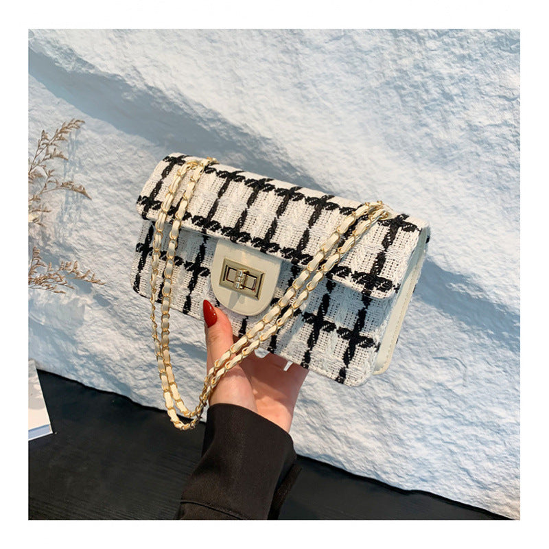 Sac à bandoulière pour dames avec une chaîne