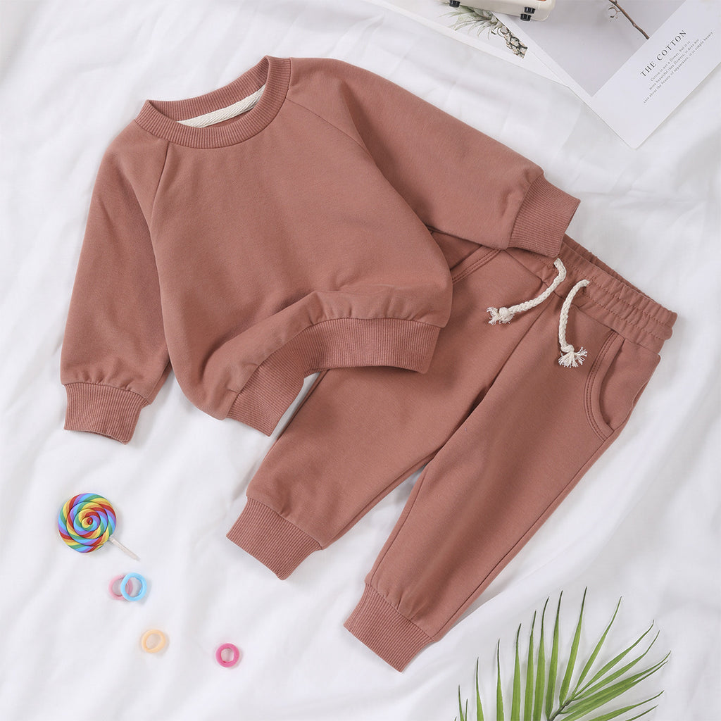 Chemise et pantalons pour enfants