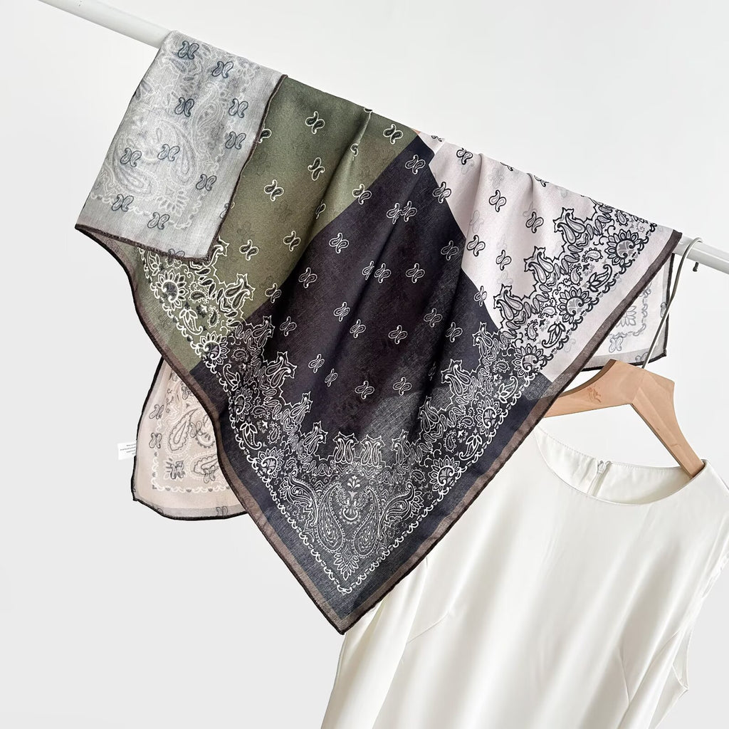 Vieille écharpe de cou pour femmes printemps et automne