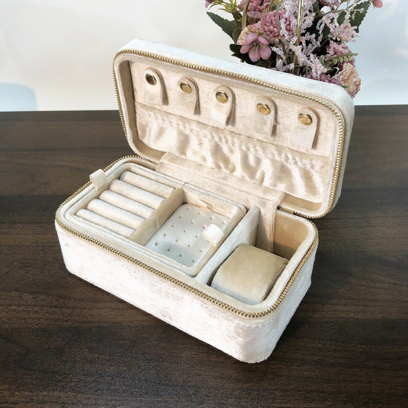 Boîte à bijoux Velvet à deux étages avec compartiments