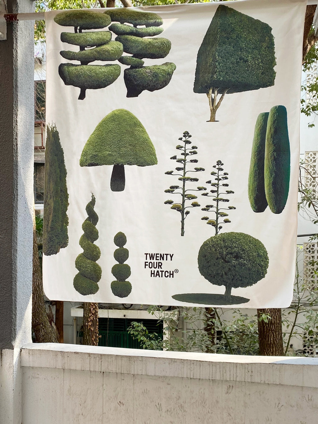 Une série d'arbres magnifiques suspendus muraux de fond originaux