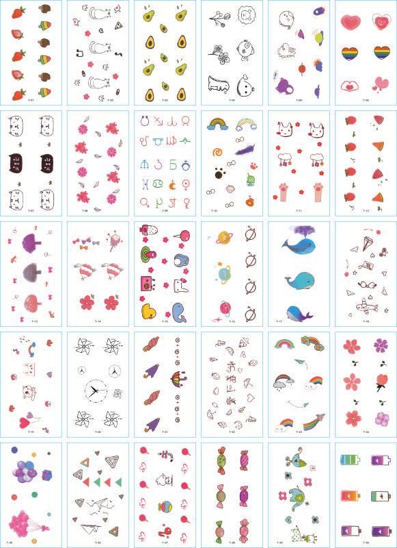 Un ensemble de 30 autocollants de tatouage