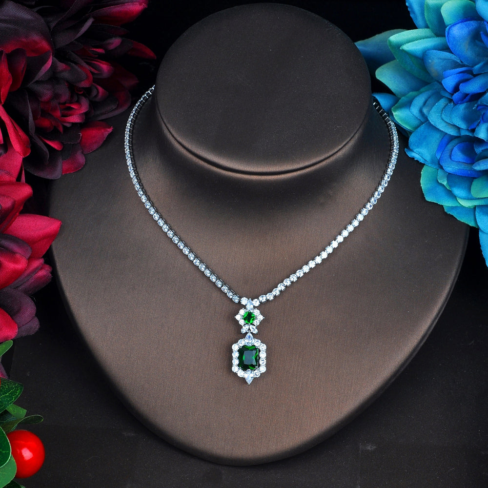 Ensemble de boucles d'oreilles pendentif vert foncé