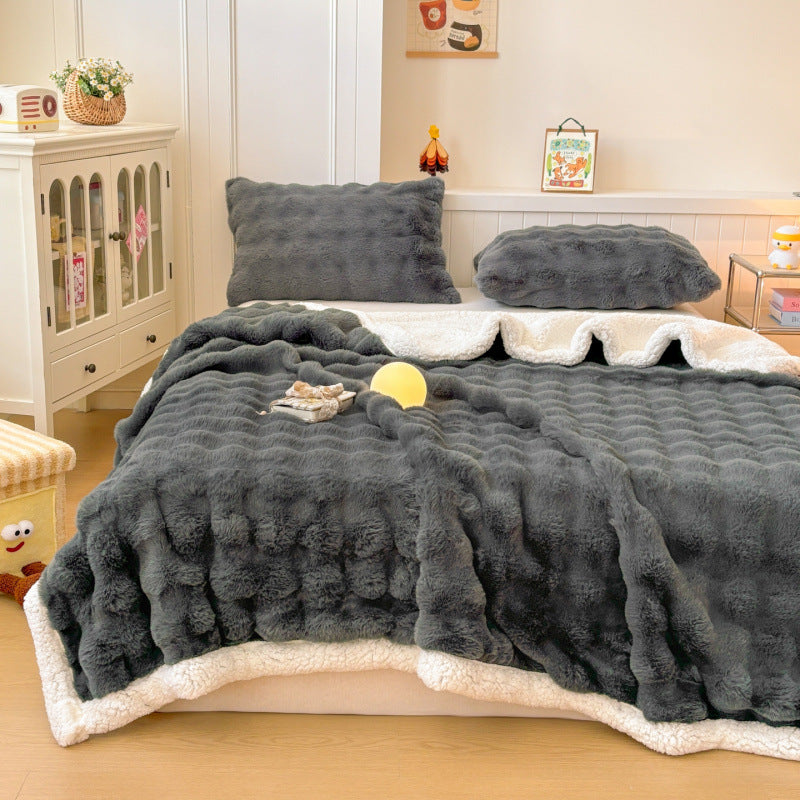 Couverture double couche de bulle épaissée pour la chaleur