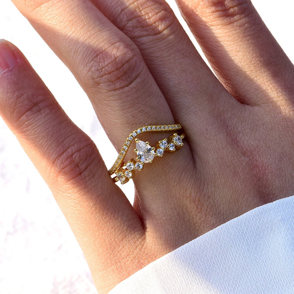 S925 Argent plaqué or 0.5ct Pear Moissanite set de mariage 4x6mm D Couleur VVS1 Chevron Pave B