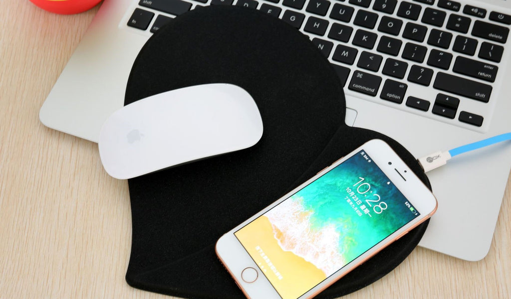 Pad souris sans fil charge rapide en forme de coeur