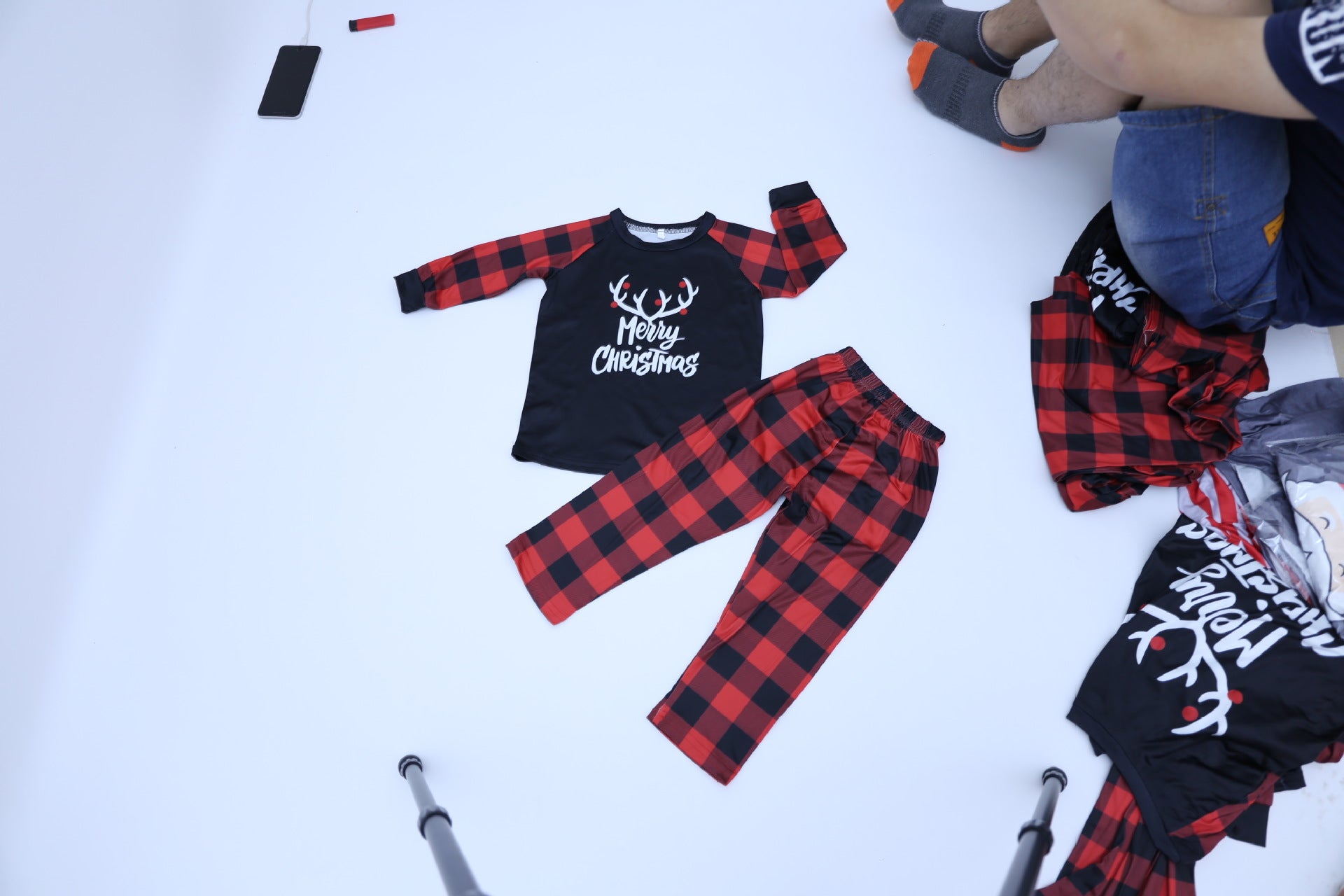 Costume famille parent-enfant assorti de couleur