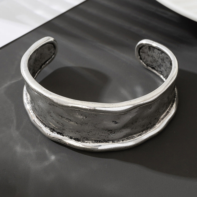 Bracelet en tissu texturé robuste
