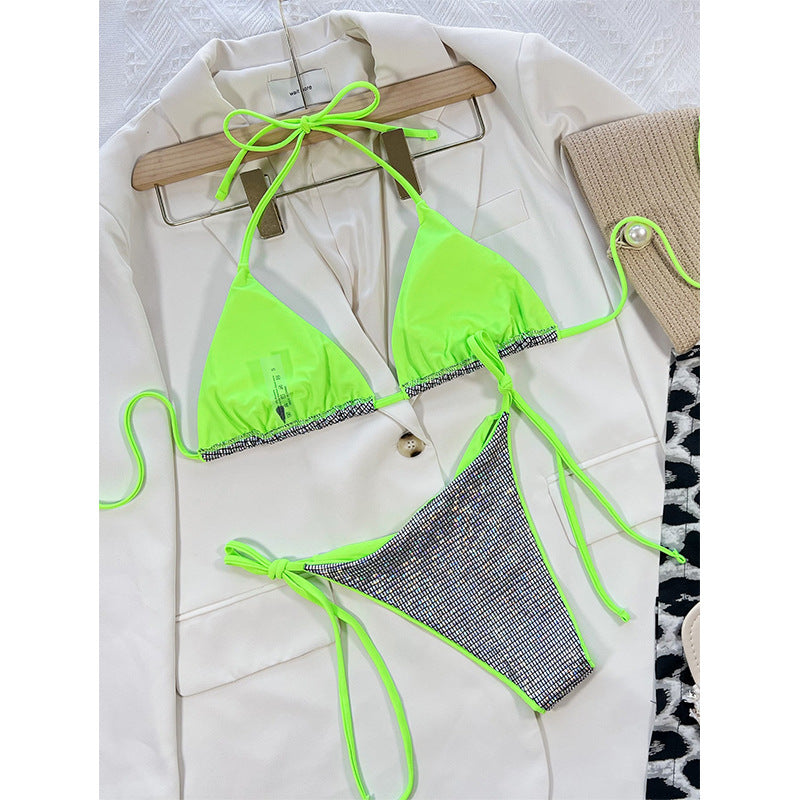 Femmes Color-Block Glossy Sexy Bikini avec la dentelle design Innocent Pourtant attrayant