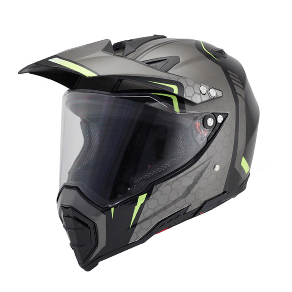 Beau casque complet de moto hors route